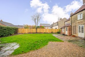 Rear Gardens- click for photo gallery